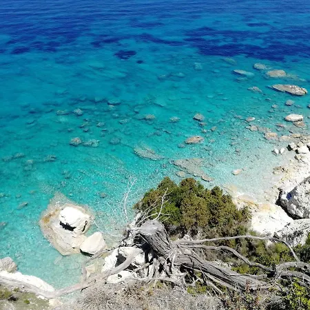 Fanari Lakka (Paxos)